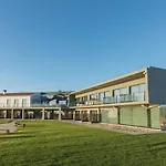 - Movement & Nature House Hotel *